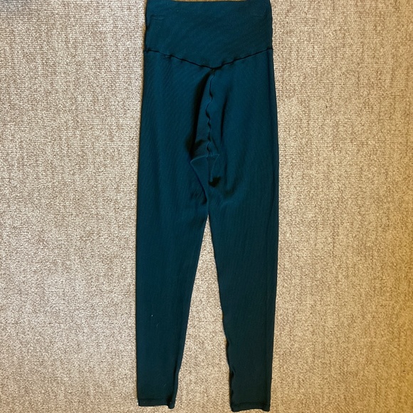 Offline by Aerie Real Me Waffle High Waisted Crossover Legging - Picture 3 of 4